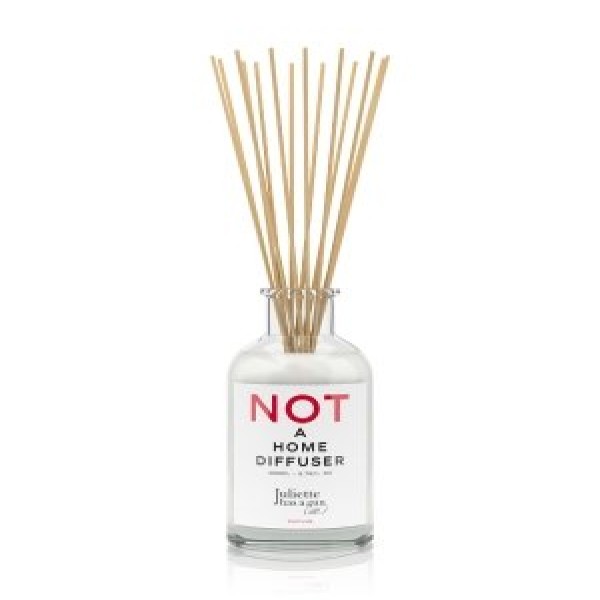 aHR0cHM6Ly9jZG4uZmxhY29uaS5kZS9tZWRpYS9jYXRhbG9nL3Byb2R1Y3Qvai91L2p1bGlldHRlLWhhcy1hLWd1bi1ub3QtYS1ob21lLWRpZmZ1c2VyLXJhdW1kdWZ0LTIwMC1tbC0zNzcwMDAwMDAyMDk2LmpwZw==